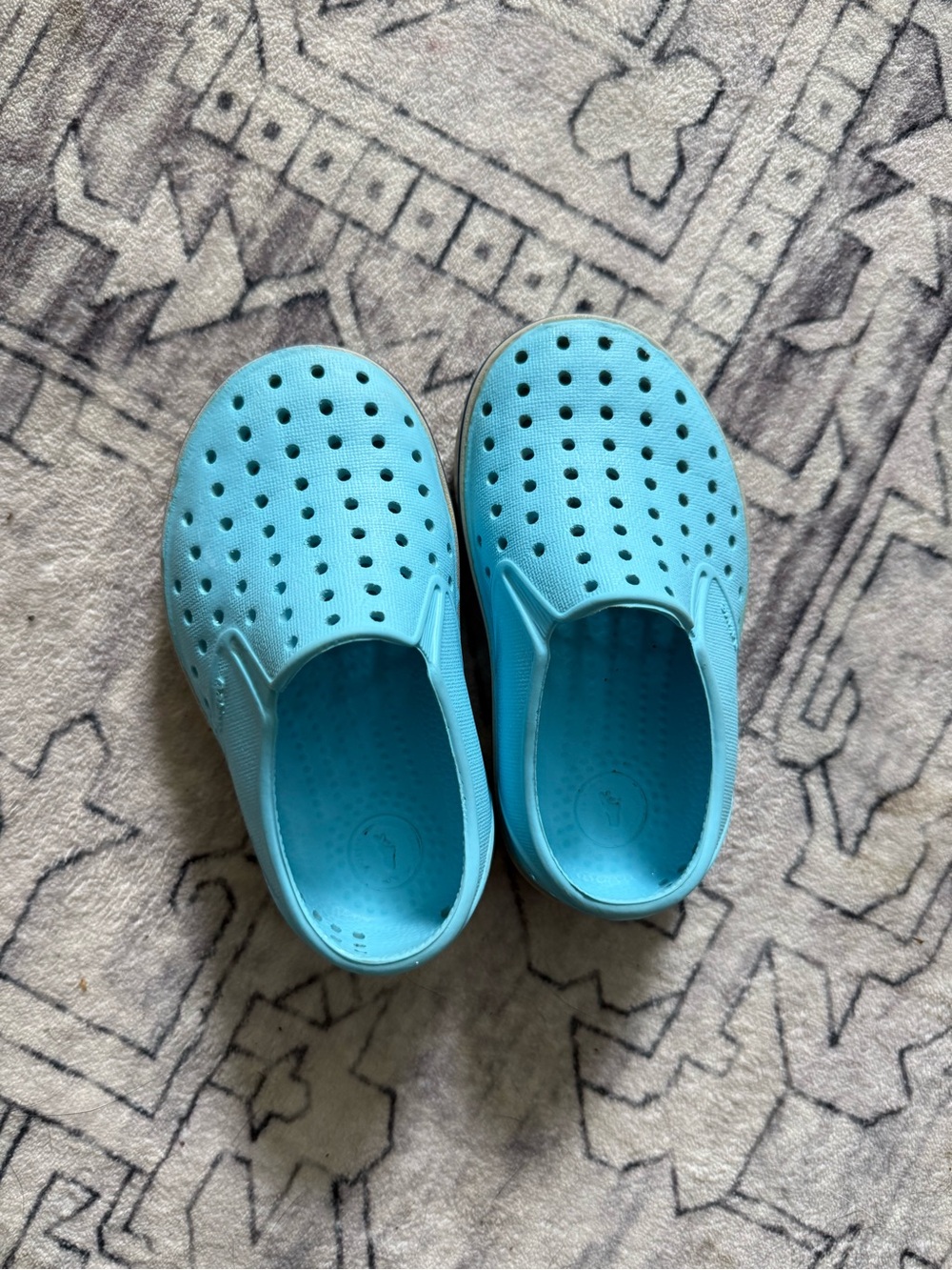 NATIVE Miles Light Blue Water Shoes Wide Feet Toddler Children's Boy Girl Size 7
